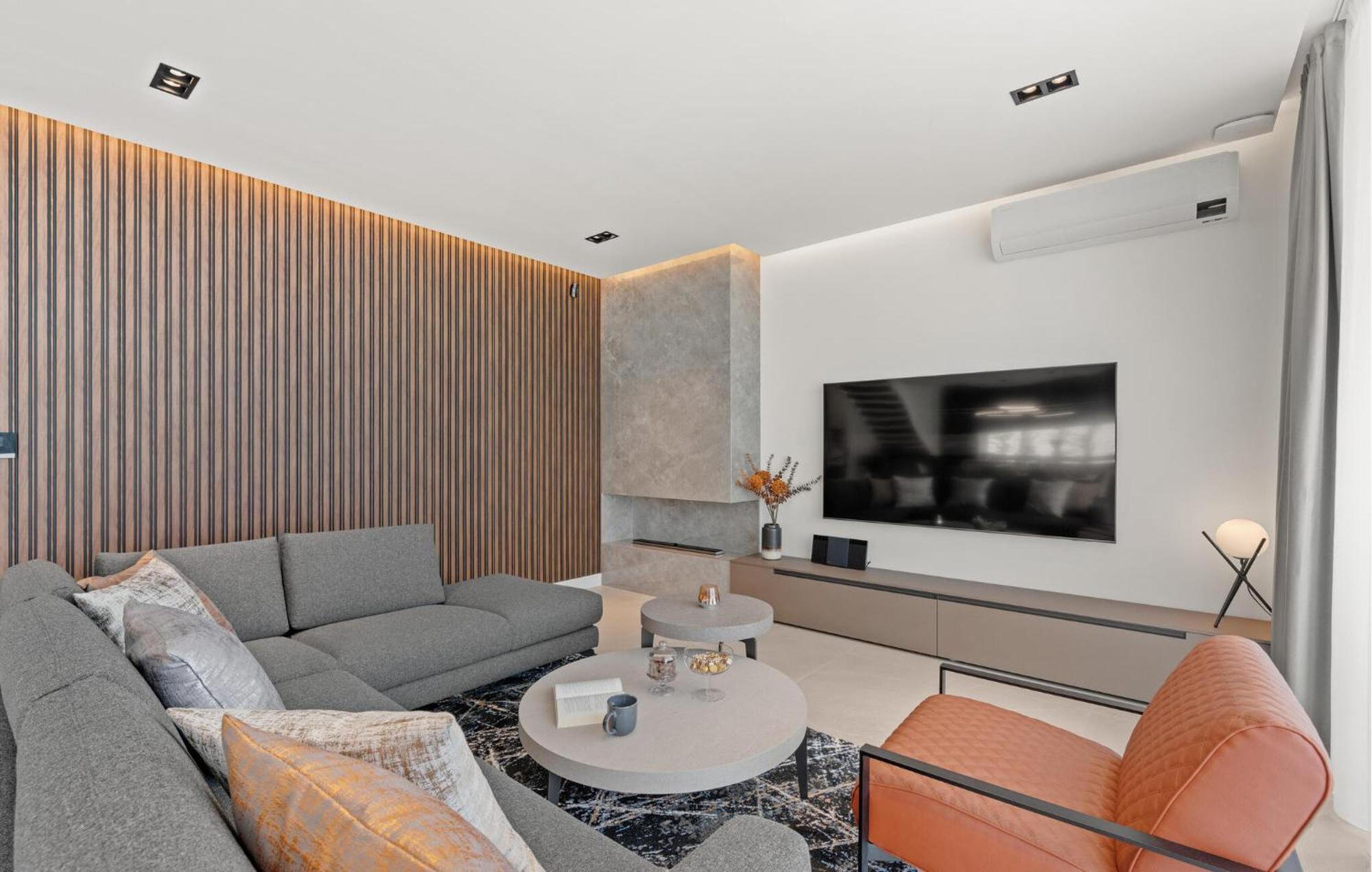 Lovely Home In Porec With Sauna ภายนอก รูปภาพ